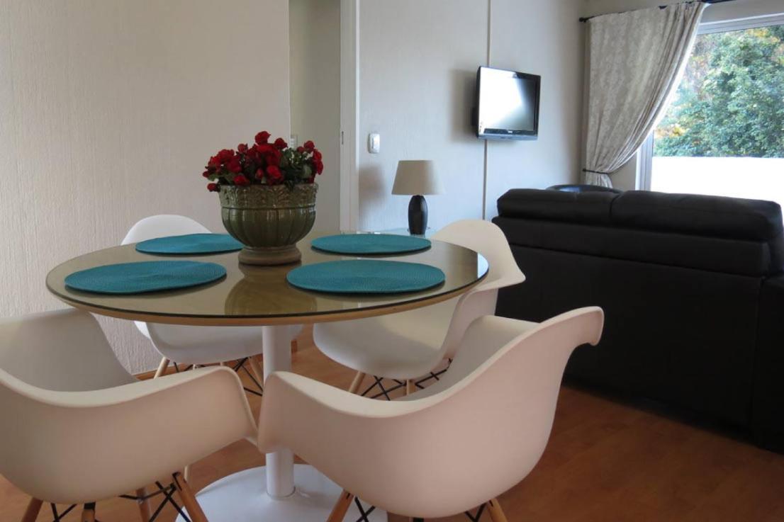 Daisy St -One Bedroom Apartment Йоханесбург Екстериор снимка